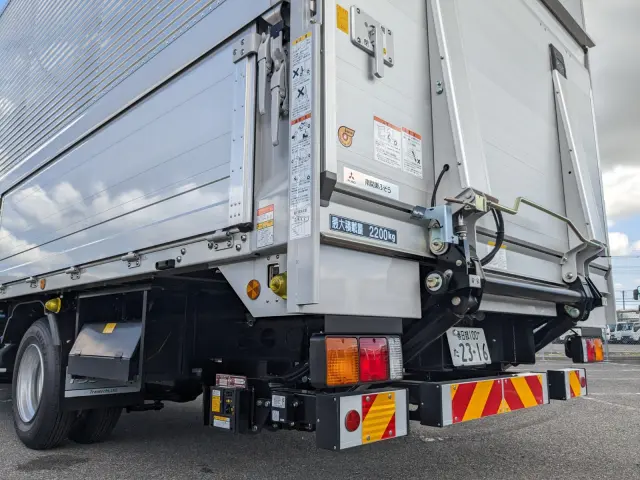三菱 ファイター 2KG-FK65F(2WD)の写真7