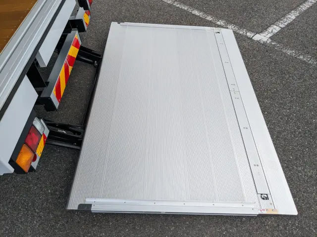 三菱 ファイター 2KG-FK65F(2WD)の写真9
