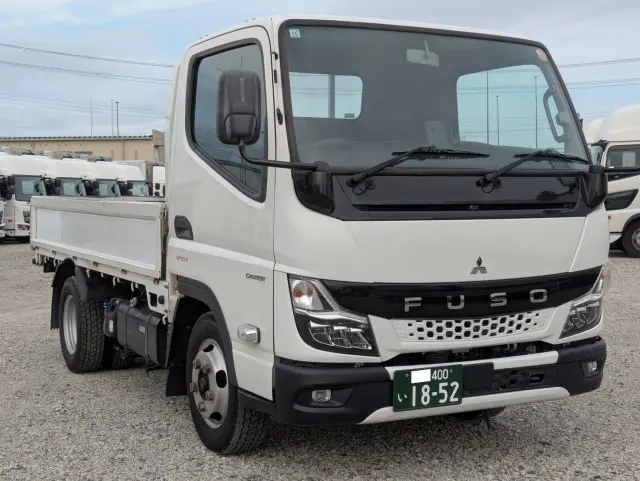 三菱 キャンター 2RG-FBA20(2WD)の写真2