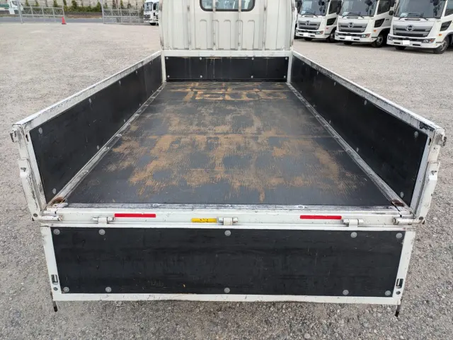 三菱 キャンター 2RG-FBA20(2WD)の写真11