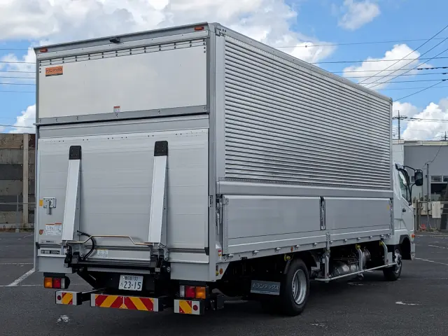三菱 ファイター 2KG-FK65F(2WD)の写真4