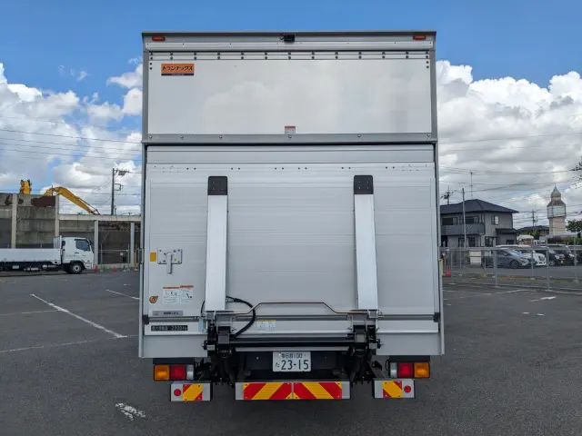三菱 ファイター 2KG-FK65F(2WD)の写真5
