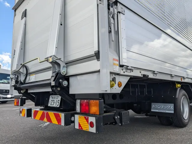 三菱 ファイター 2KG-FK65F(2WD)の写真6