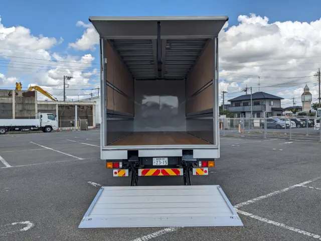 三菱 ファイター 2KG-FK65F(2WD)の写真9