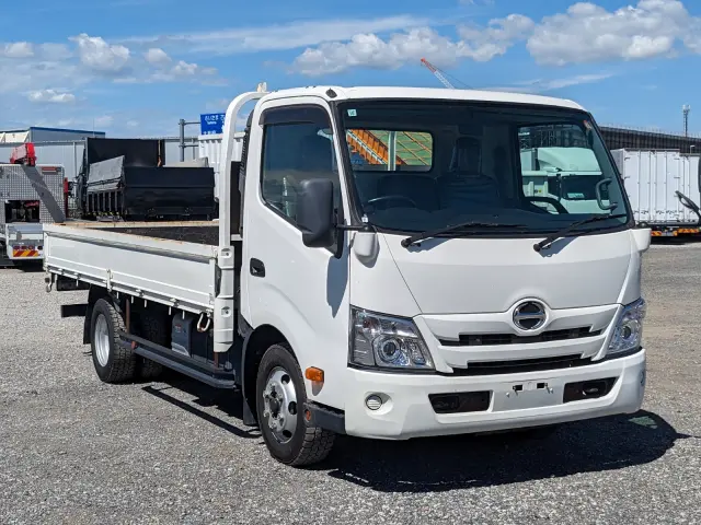 日野 デュトロ 2RG-XZU712M(2WD)の写真2