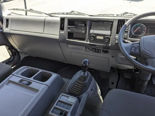 UD コンドル 2RG-BRR90S2(2WD)の写真25