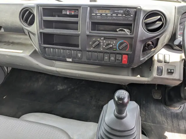 日野 デュトロ TKG-XZU700X(2WD)の写真27