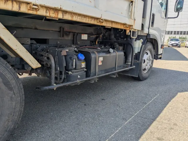 いすゞ エルフ 2PG-NPR88YN(2WD)の写真13