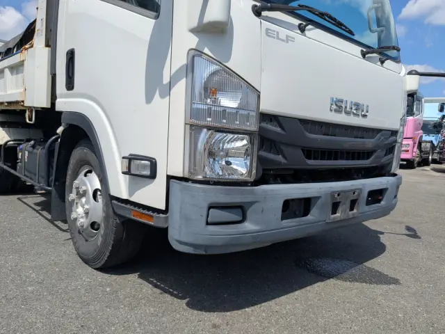 いすゞ エルフ 2PG-NPR88YN(2WD)の写真22