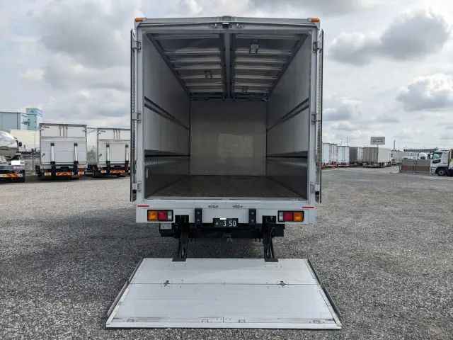 三菱 ファイター 2KG-FK65F(2WD)の写真9