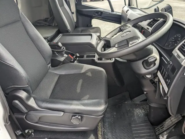 三菱 ファイター 2KG-FK65F(2WD)の写真21