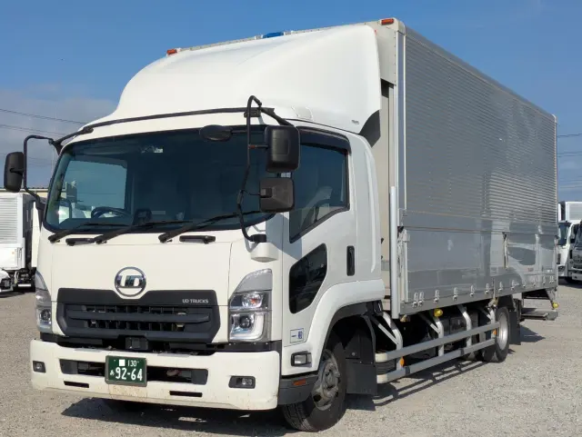 UD コンドル 2RG-BRR90T2(2WD)の写真1