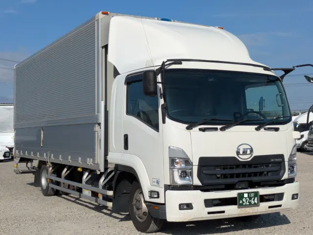 UD コンドル 2RG-BRR90T2(2WD)の写真2