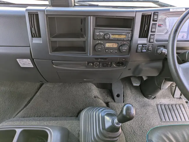UD コンドル 2RG-BRR90T2(2WD)の写真25