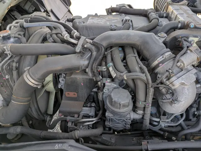 UD コンドル 2RG-BRR90T2(2WD)の写真48