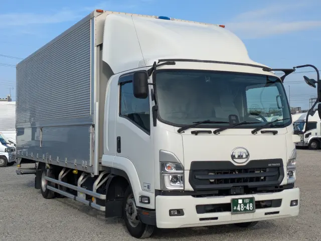 UD コンドル 2RG-BRR90T2(2WD)の写真2