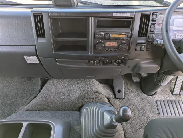 UD コンドル 2RG-BRR90T2(2WD)の写真25