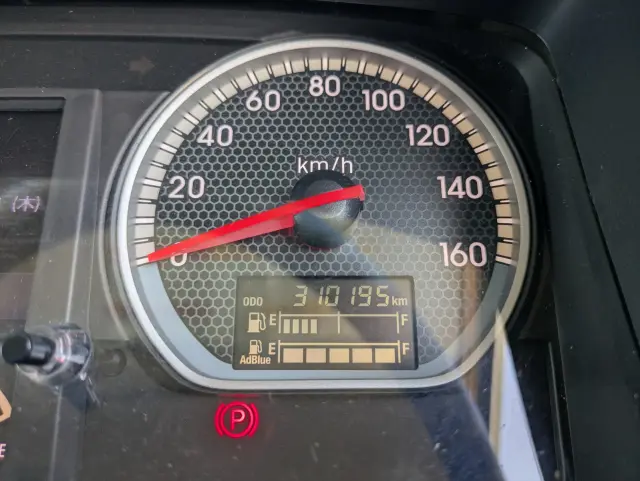 UD コンドル 2RG-BRR90T2(2WD)の写真28