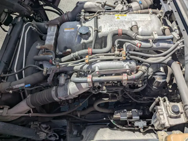 いすゞ ギガ QPG-CYJ77B(8x4)の写真41