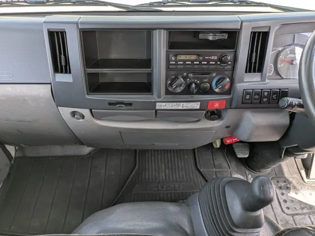いすゞ エルフ SKG-NKR85YN(2WD)の写真27