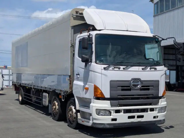 日野 プロフィア QKG-FN1AWAA(6x2)の写真2