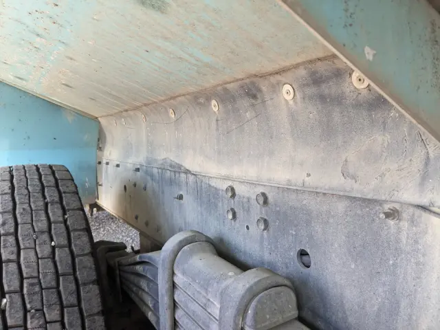 いすゞ ギガ QKG-CXZ77AT(6x4)の写真30