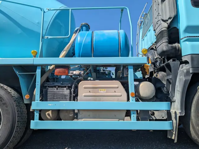 いすゞ ギガ QKG-CXZ77AT(6x4)の写真43