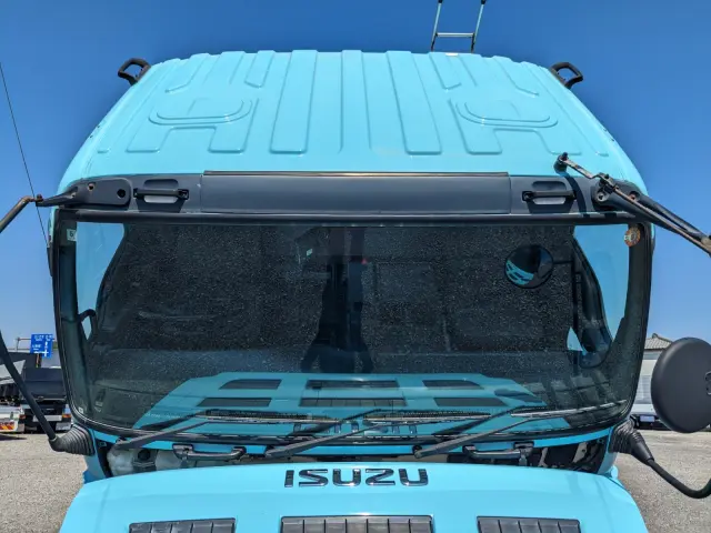 いすゞ ギガ QKG-CXZ77AT(6x4)の写真47
