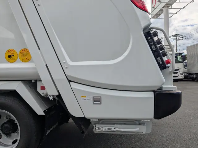 三菱 キャンター 2RG-FEAV0(2WD)の写真33