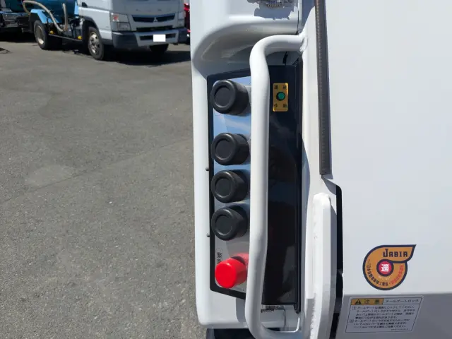 三菱 キャンター 2RG-FEAV0(2WD)の写真29
