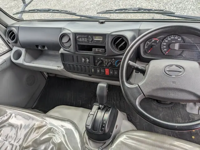 日野 デュトロ TPG-XZU605M(2WD)の写真19