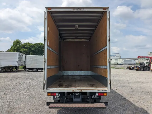 三菱 キャンター TPG-FEA50(2WD)の写真8