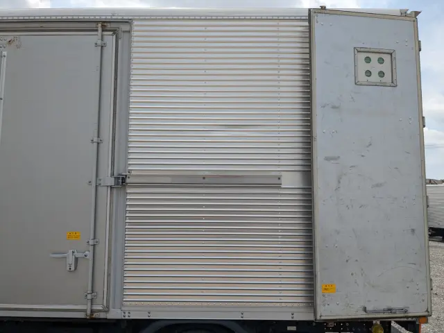 三菱 キャンター TPG-FEA50(2WD)の写真19
