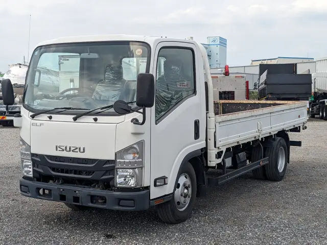 いすゞ エルフ 2RG-NMR88AR(2WD)の写真1
