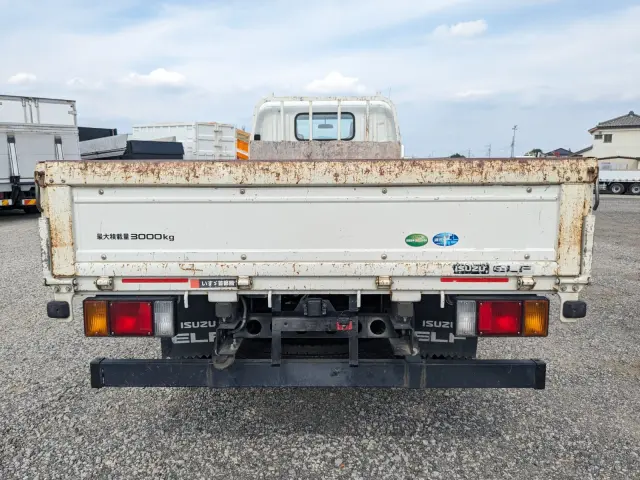 いすゞ エルフ 2RG-NMR88AR(2WD)の写真5