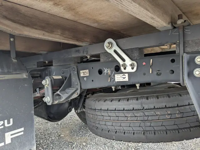いすゞ エルフ 2RG-NMR88AR(2WD)の写真19