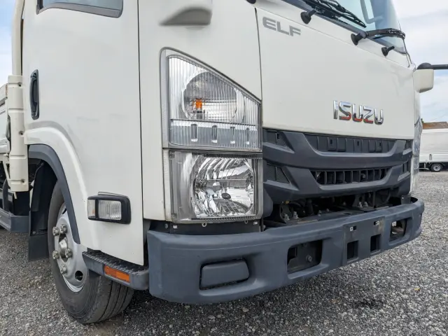 いすゞ エルフ 2RG-NMR88AR(2WD)の写真22