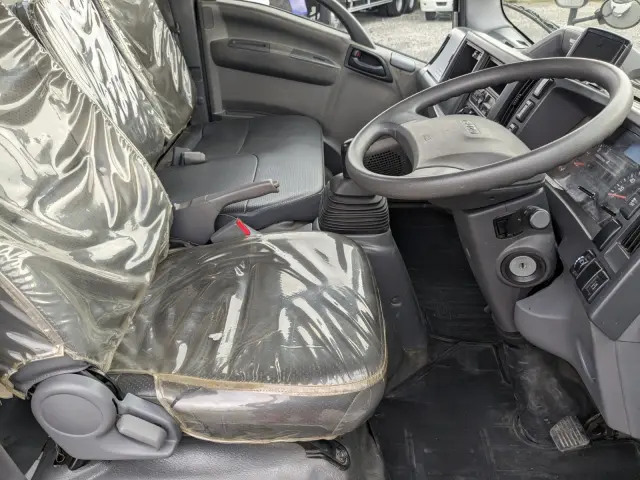 いすゞ エルフ 2RG-NMR88AR(2WD)の写真24