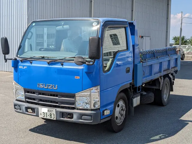 いすゞ エルフ TKG-NKR85AD(2WD)の写真1