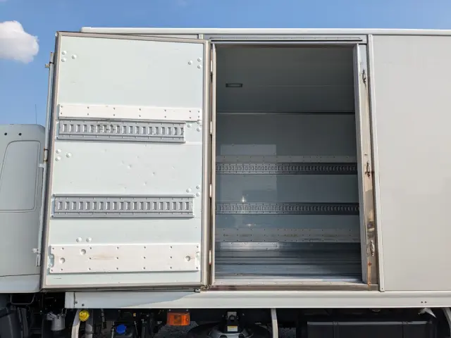 日野 レンジャー 2KG-FD2ABG(2WD)の写真30