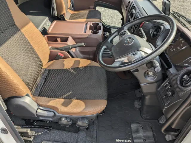 日野 レンジャー 2KG-FD2ABG(2WD)の写真39