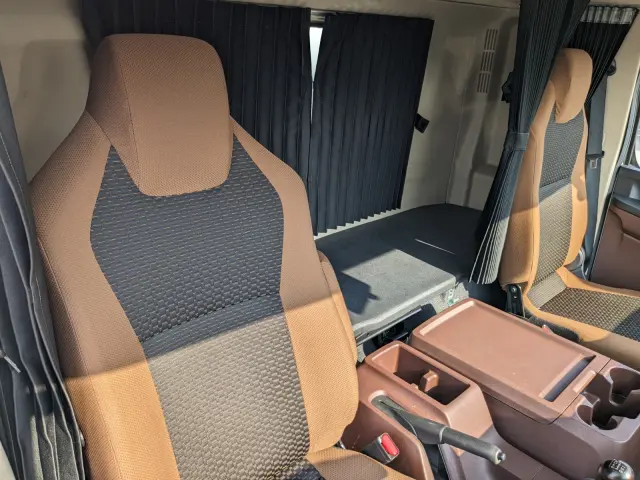 日野 レンジャー 2KG-FD2ABG(2WD)の写真42