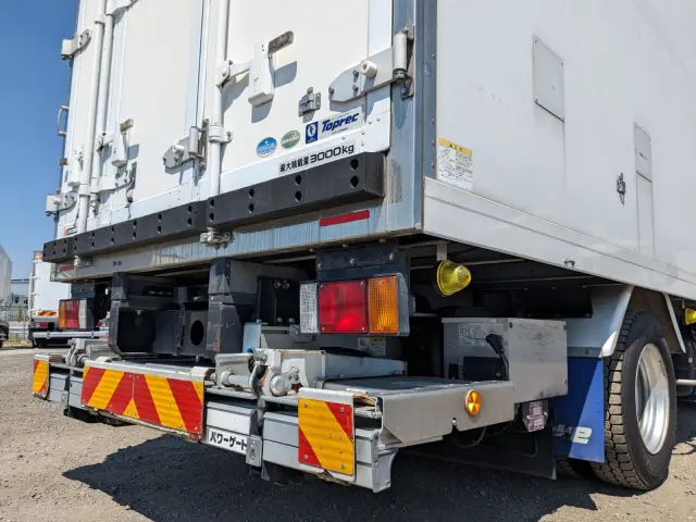 いすゞ エルフ TPG-NPR85AN(2WD)の写真7