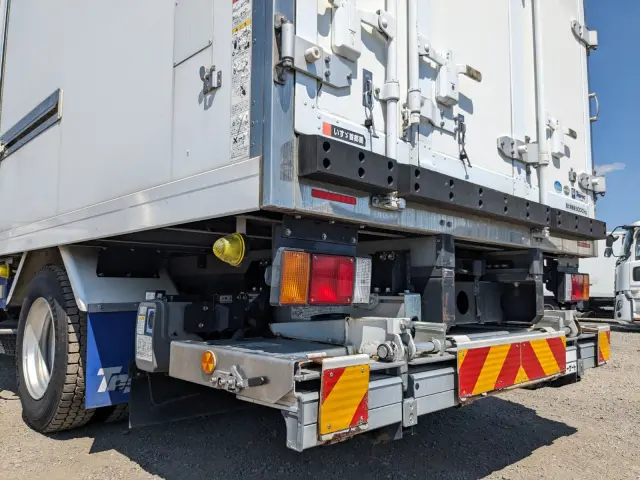 いすゞ エルフ TPG-NPR85AN(2WD)の写真8