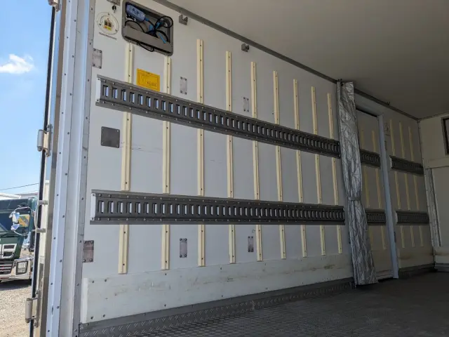 いすゞ エルフ TPG-NPR85AN(2WD)の写真23