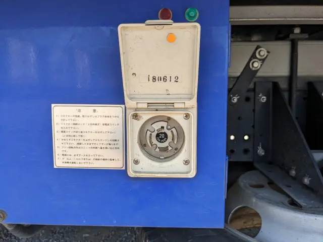 いすゞ エルフ TPG-NPR85AN(2WD)の写真30