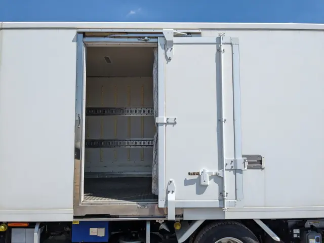 いすゞ エルフ TPG-NPR85AN(2WD)の写真31