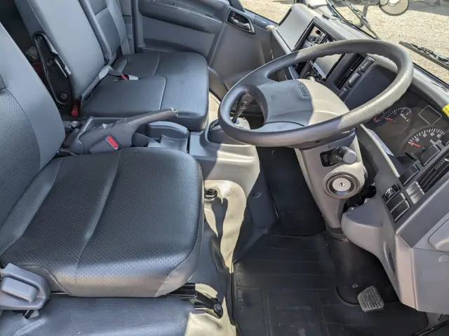 いすゞ エルフ TPG-NPR85AN(2WD)の写真38