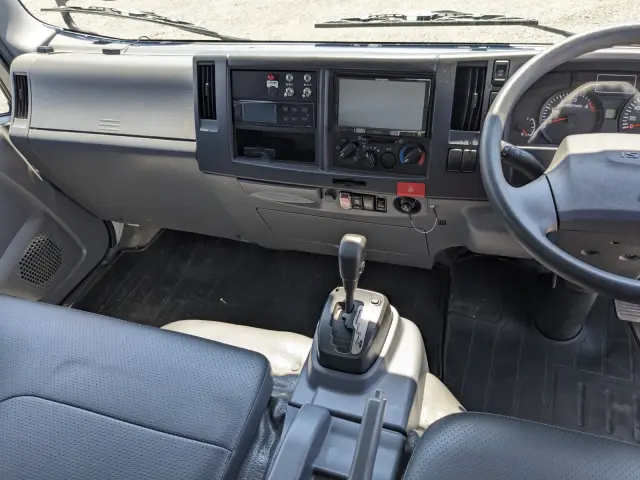 いすゞ エルフ TPG-NPR85AN(2WD)の写真41