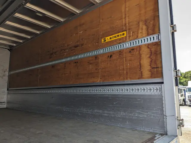 いすゞ フォワード 2PG-FRR90S2(2WD)の写真19